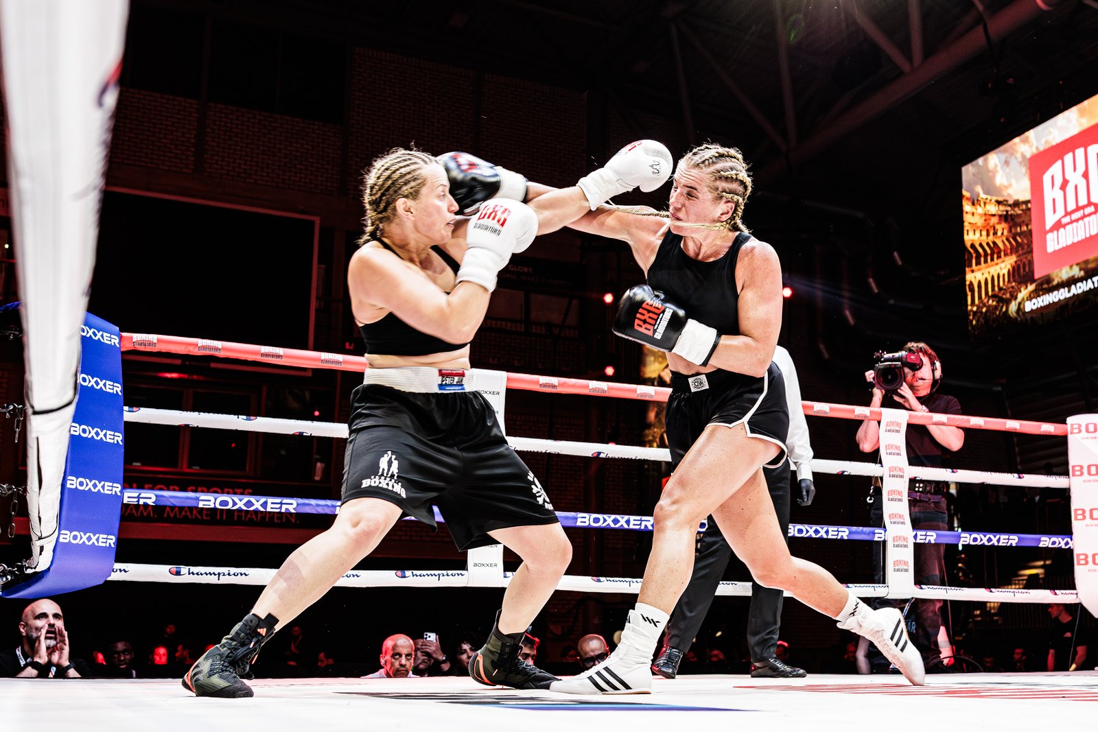Boxing Gladiators 2-16
